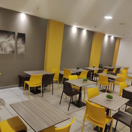 Hm Hotel Expo Inn Богота Экстерьер фото